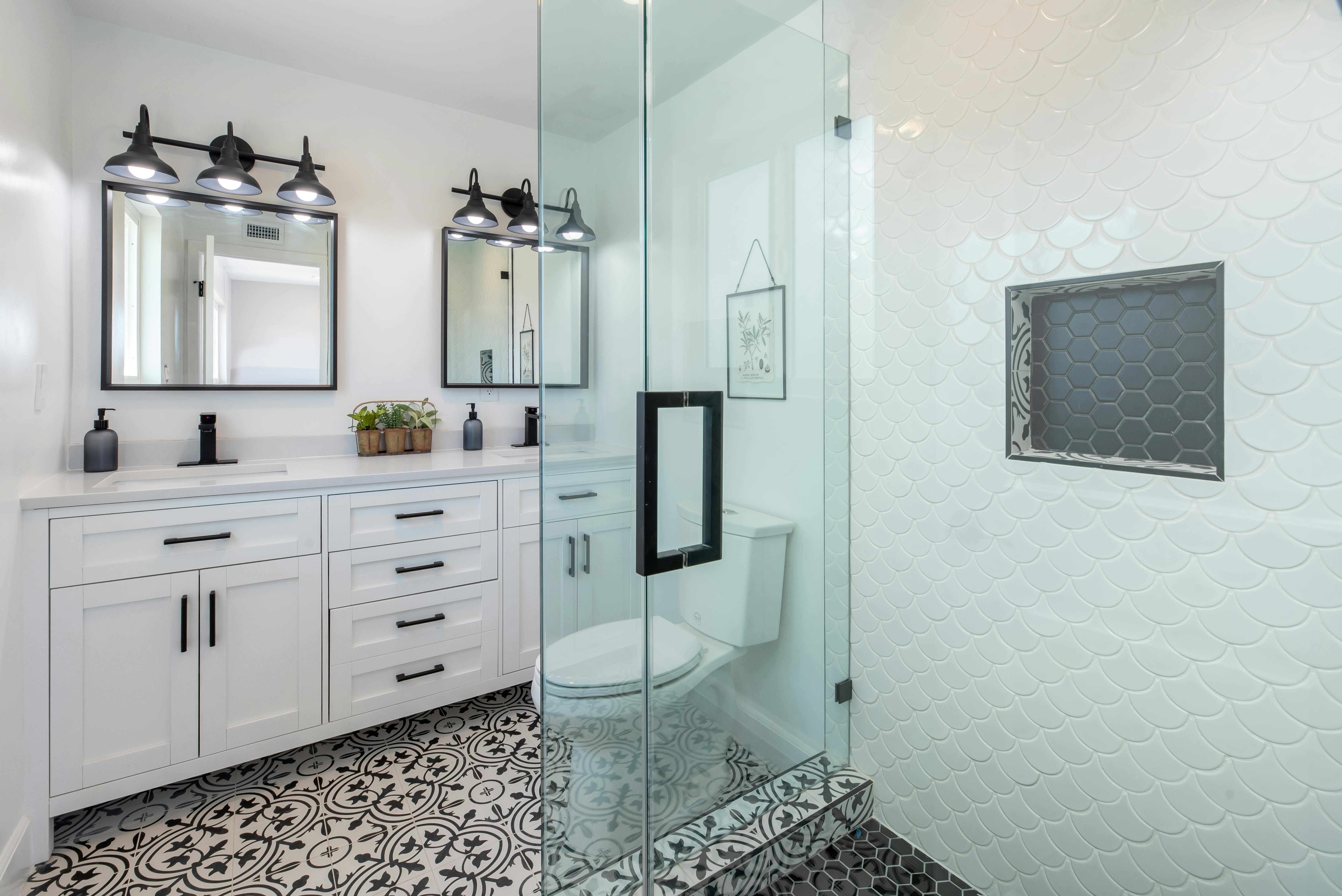 1220 Alhambra Circle - Bathroom
